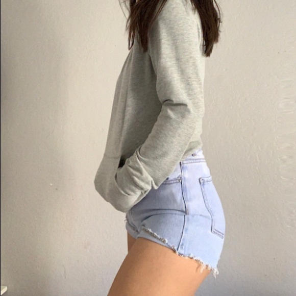 Grey kangaroo pocket hoodie - Picture 1 of 2